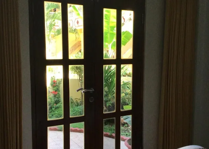 Plamboyan 2 Bedroom 2 Bathroom Karangasem