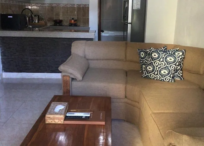 Plamboyan 2 Bedroom 2 Bathroom